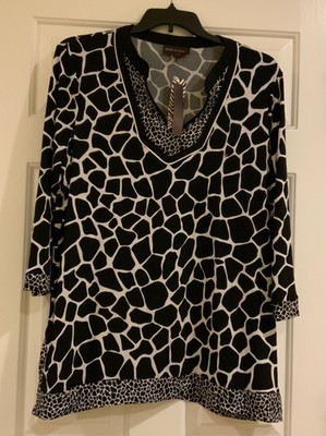 Dana Buchman Woman s Black Cheetah Print Top (NWT) XL