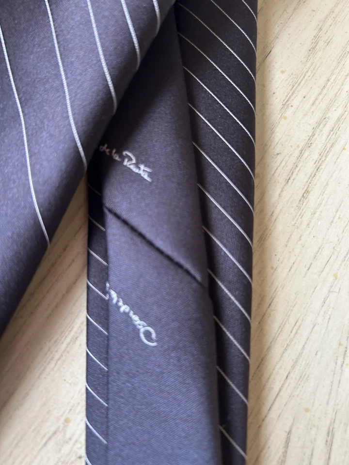 Corbata clásica vintage retro Oscar de la Renta marrón con rayas finas seda Foto 3 de 4