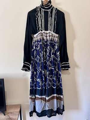 Jean Varon Vintage Maxikleid schwarz blau bedruckt hochgeschlossen Rüschen Spitze Boho 70er