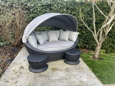 Circular Sun Bed With Canopy 2 Tables And 7 Cushions