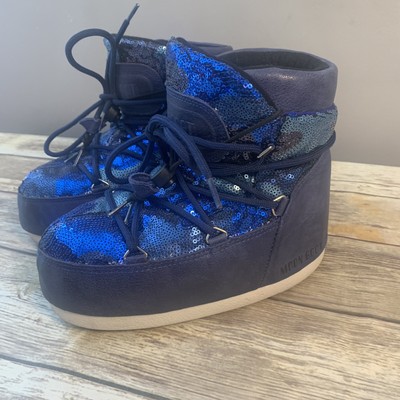 retro moon boots