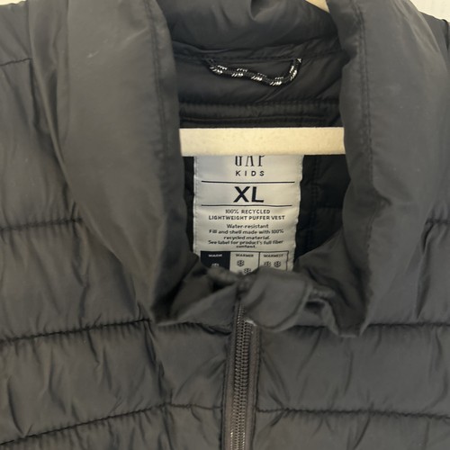 GAP Kids Unisex Boys Girls Black Red Water Resistant Puffer Vest XL 12 Lot Of 2 - Picture 2 of 19