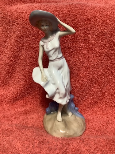 Vintage Janbo Porcelain Lady On A Windy Beach Figurine 10” No Cracks Or Chips