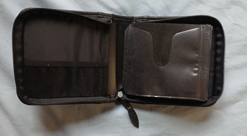 Case Logic CD Binder 24 Disc Capacity Faux Leather DVD - Image 3 of 4