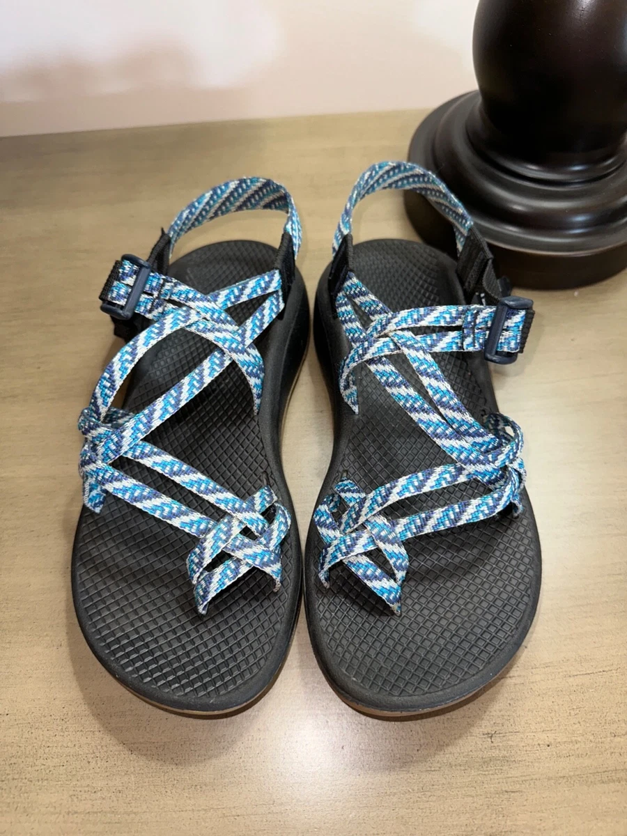 Pivot navy chacos sale
