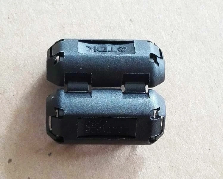 10x TDK 5mm Clamp Clip RFI EMI EMC Noise Filters Ferrite Core Case For Cable - Image 4 of 4