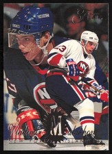 1994-95 Flair Vladimir Malakhov New York Islanders #105