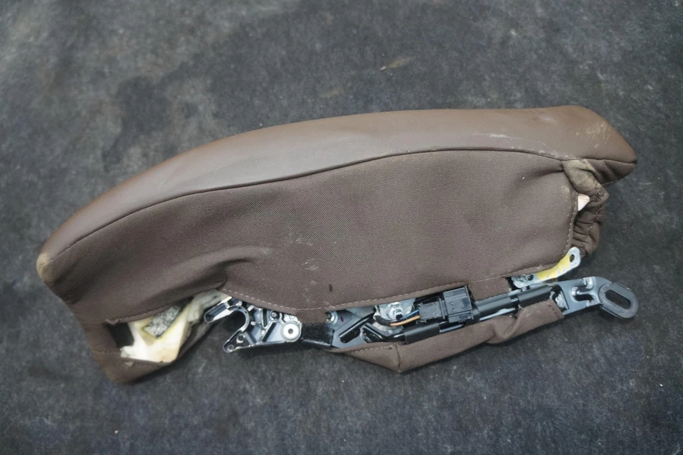 Airbag asiento trasero izquierdo del lado del conductor 971880441 OEM Porsche Panamera 971 2017-2018 Foto 3 de 3