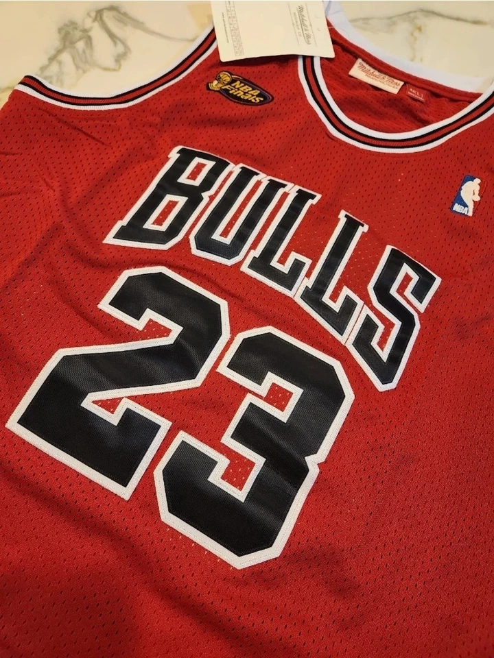 Mitchell & Ness 🔥 Michael Jordan 🔥#23 Bulls 1997-98 NBA FINALS Jersey Men's LG - Image 4 of 4