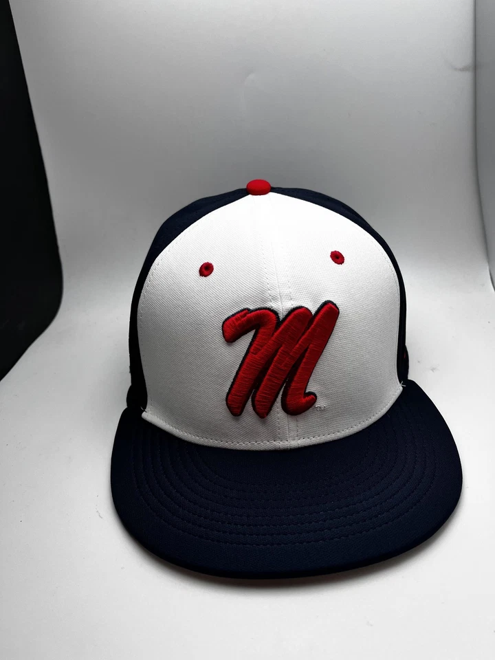 Gorra ajustada Ole Miss Rebels para hombre 7 5/8 azul NCAA béisbol Dri Fit Nike Foto 2 de 4