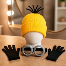 NEW NIB MINION costume One Size 3 Piece Set Goggles Beanie  Gloves Halloween