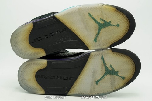 AIR JORDAN V 5 RETRO USED SIZE 10 BLACK EMERALD NEW GRAPE ICE 136027-007 - Picture 8 of 9