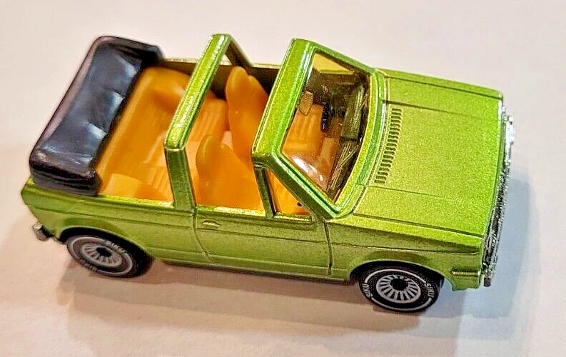 SIKU VW GOLF LS cabrio modellino automobile vintage verde 1033 made WEST GERMANY - Immagine 2 di 4