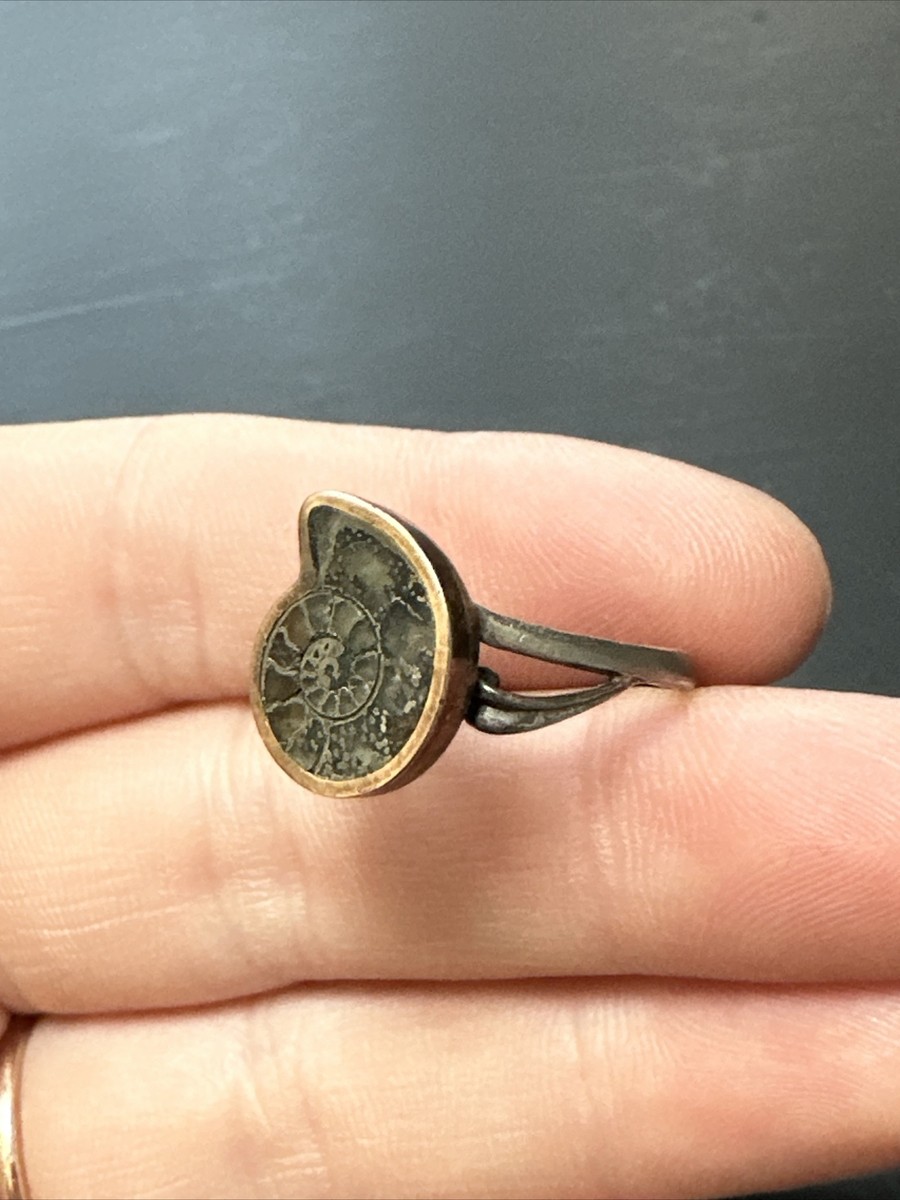 Bague Ancienne Argent Massif 925 – Jonc Alliance Créateur – Motif Escargot – Taille 54
