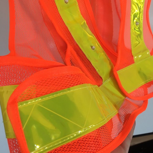 Safety Vest High Vis Orange Yellow Mesh 16 LED Red Lights with Battery Pack - 第 5/11 張圖片