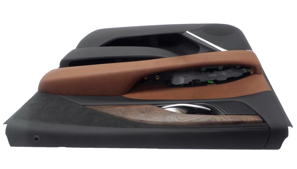 22928455 Rear Passenger Side Door Panel Vechio 2015-2020 Cadillac Escalade ESV - Imagem 2 de 4