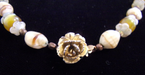 Juego de collar y pendientes vintage HOBE tono tostado y dorado - Imagen 4 de 8