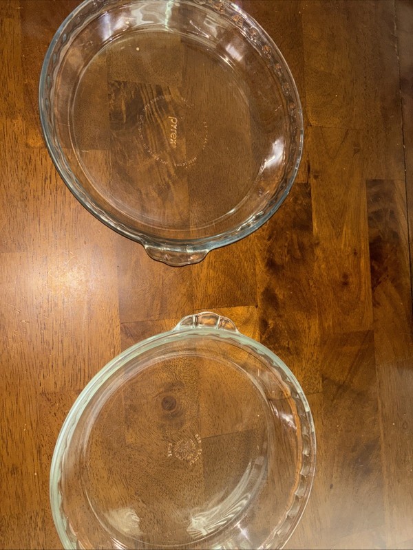 Set of 2 Vintage PYREX Clear Glass Round Pie Dish Pie Plates 10 In