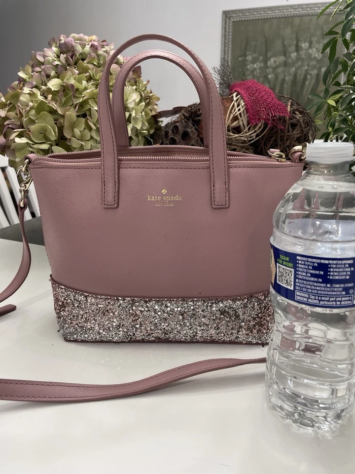 Kate Spade Pink Court Glitter Crossbody Handbag. - Image 2 of 4