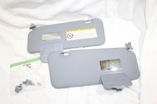 01-03 Toyota Rav 4 Rav4 Sunvisors W Sun Visor Clips Gray Vinyl Pair
