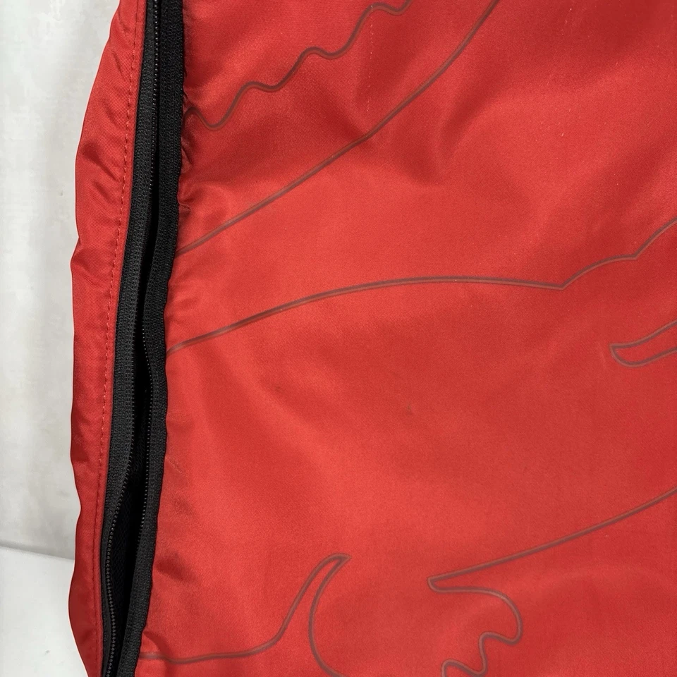 Mochila unisex con compartimento para computadora con logotipo rojo Lacoste Foto 3 de 4