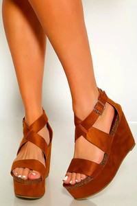 tan chunky platform heels