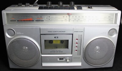 Montgomery Ward GEN 3995A Boombox Stereo - 8-Track Cassette -AM/FM