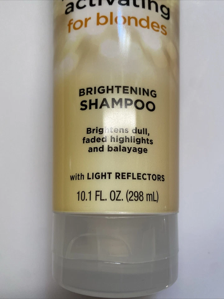 Champú iluminador activador John Frieda Highlight para rubias 10,1 oz Foto 3 de 4