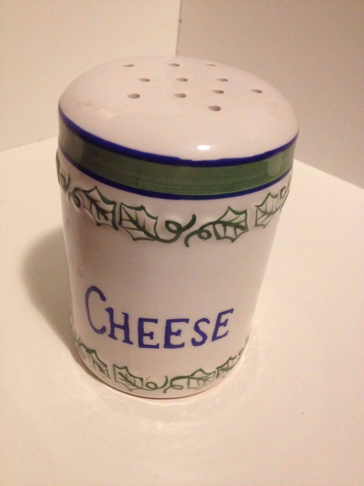 JCPENNEY HOME COLLECTION SETS TO GO PASTA CHEESE SHAKER DISCONTINUED