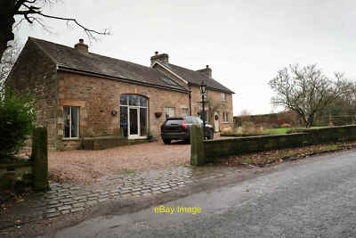 Foto 6x4 Moorhead Cottage Hollins Lane\/SD4951 gelegen auf Middle Holly, um 2021