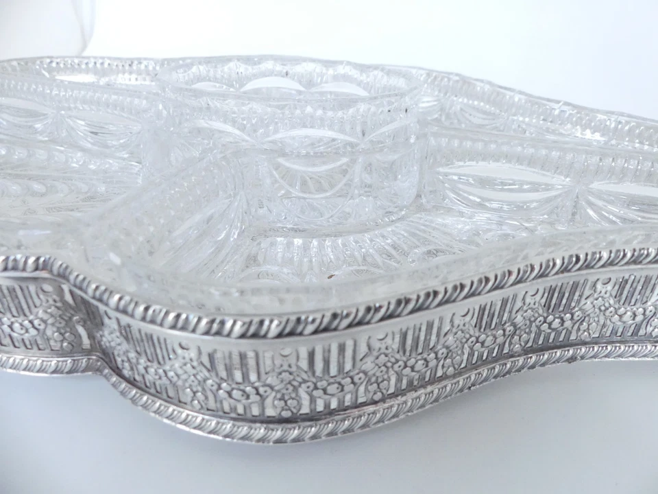 ♛ Englisches Tablett mit Glaskristalleinsätzen - Viners Sheffield - versilbert ♛ - Bild 4 von 4