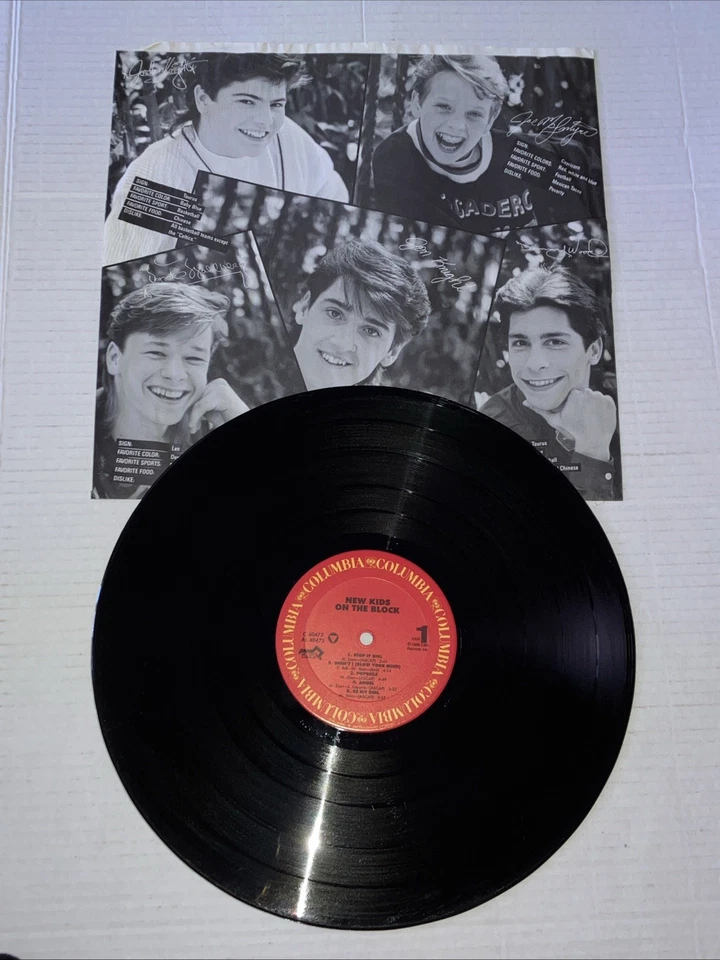 New Kids on the Block Self-Titled Debut LP w/Pic Sleeve COLUMBIA 40475 VG+ - Image 2 of 4