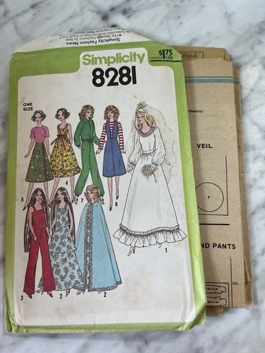 Vintage Simplicity Barbie Doll Clothes Pattern 8281 Uncut 1977 Bridal Dress Jog