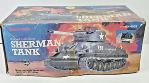 Radio Shack WWII Sherman Tank RC Military Vehicle # 60-4059 READ