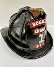 Vintage Cairns & Brother 309 Leather Fire Helmet Bogota NJ Engine 1 c.1959-60