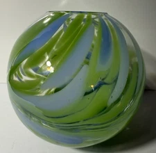 RARE ZORZA POLAND Hand Blown Art Glass Bowl Green Blue Swirl - 7 Inches Round