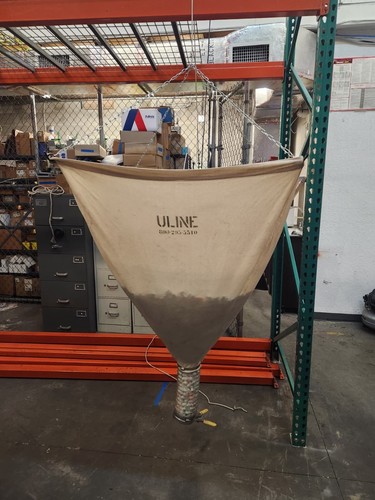 Peanut Dispenser w/ 20 Cu. Ft. Bag