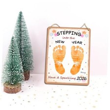 DIY Wooden Baby's First New Year Footprint Hanging Sign Decor, Stepping Into