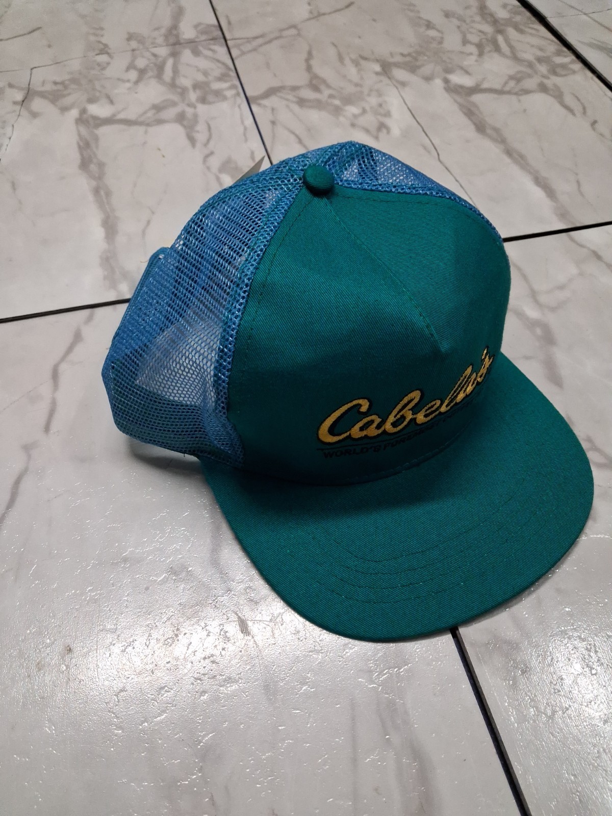 Vintage Cabela's Mesh Back Trucker Hat Men's Snapback Embroidered Logo Cap NWT