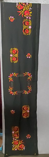 Beautiful Floral & Chili Pepper Embroidered Table Runner 74" x 16.5" Green & Red
