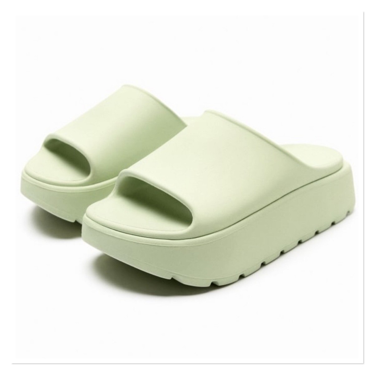 ZARA Green Rubberized Sport Sandals US 8 - EURO 39 - 25.5 cm