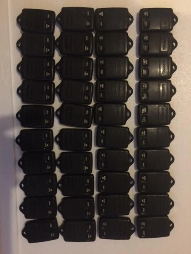 Volvo xc70 2024 key fob battery