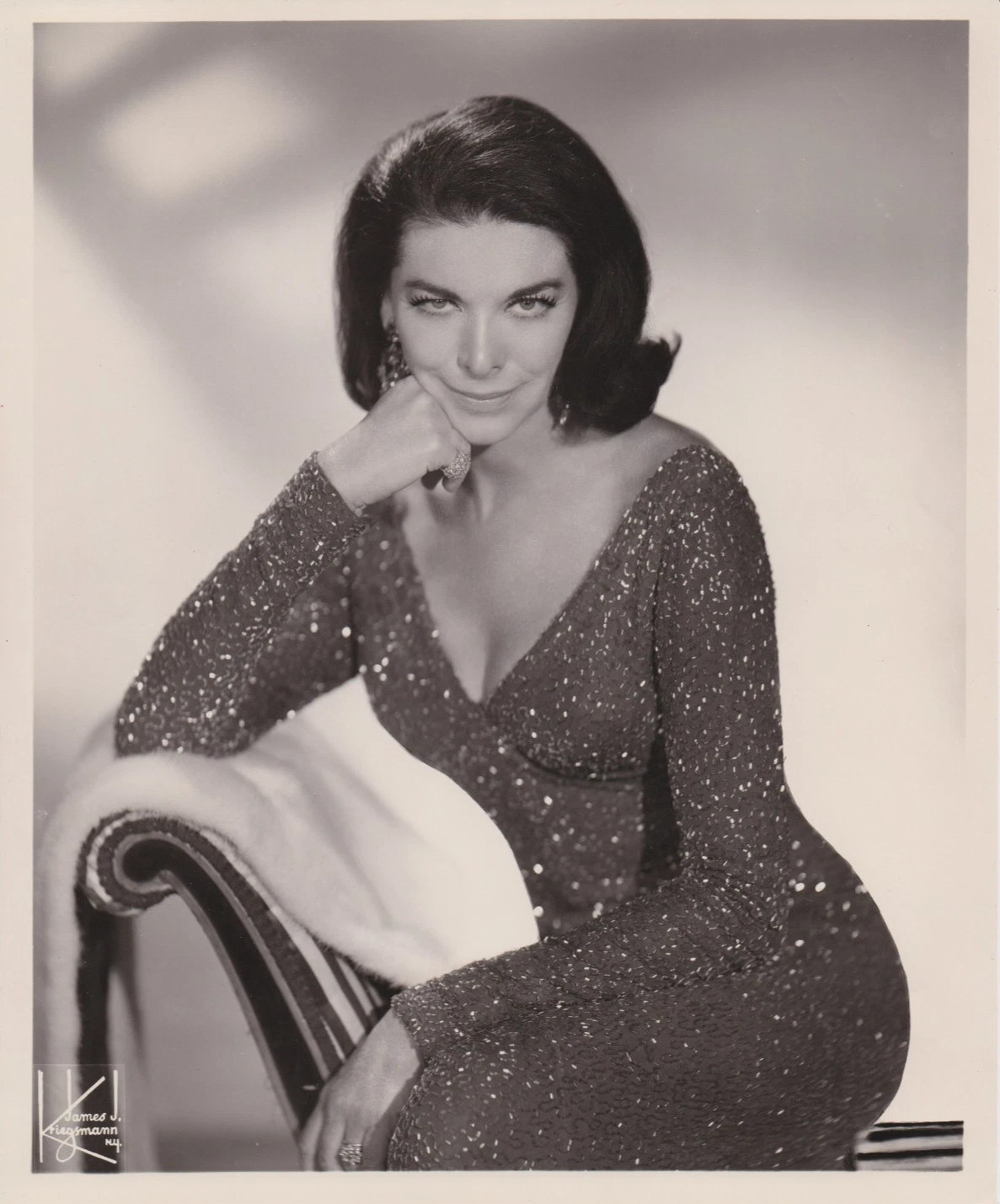 "1966年 プレスフォト コントラルト ジーン マデイラ "The Queen of Spades"の星" - 画像1/2