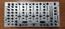 Behringer VMX1000 Pro Mixer DJ 5 Canali BPM