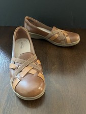 Clarks Collection Women  s Leather Cheyn Creek Slip-on Shoes Size 8.5