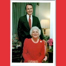 c1988 George H.W. Bush Barbara Bush Campaign Photo Postcard Printed Signature