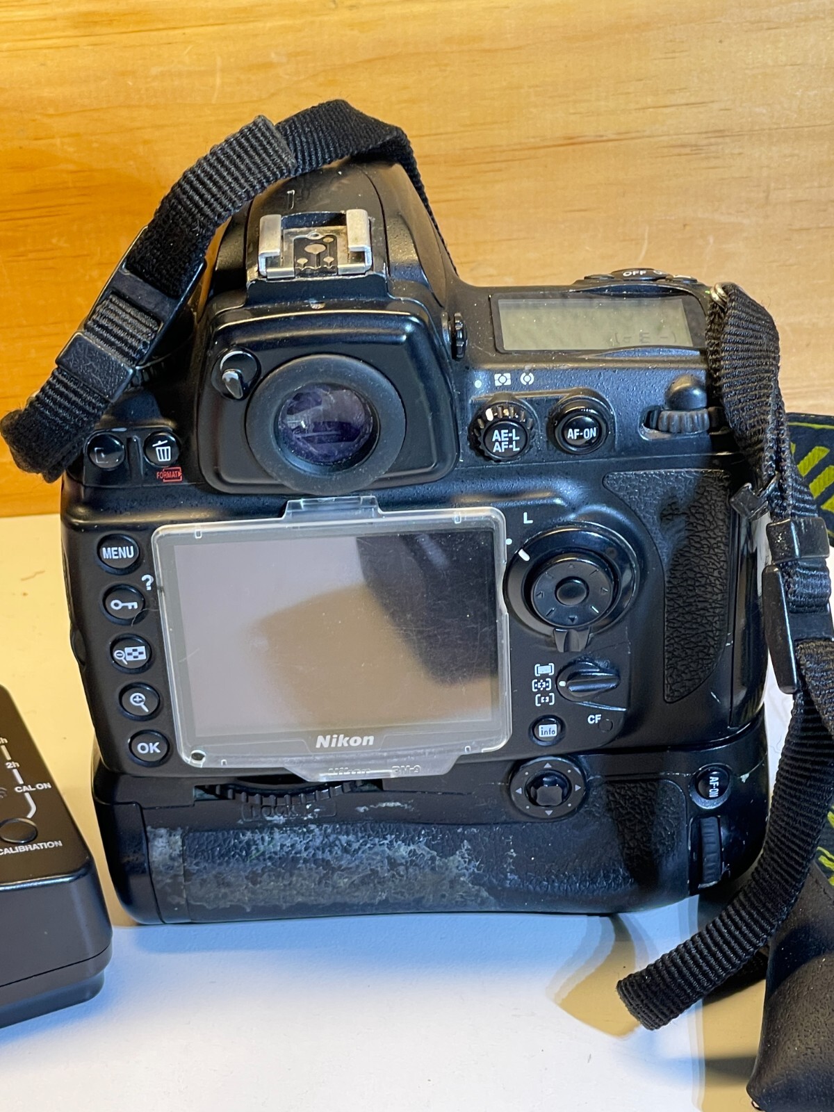 Nikon D700 Camera, Grip, 8GB CF card, 2 batteries & 2 chargers eBay