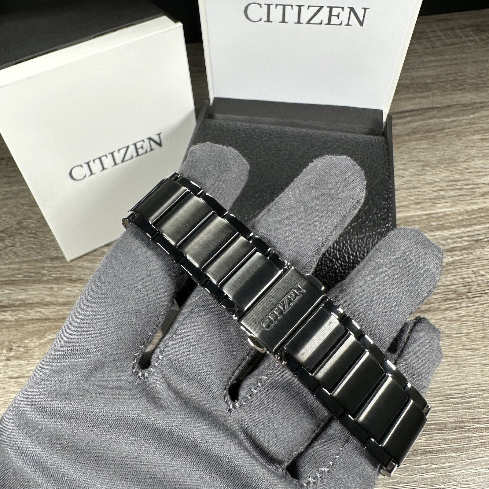 NEW DIAMOND Citizen Axiom Men's 40mm Black Stainless Steel Watch AU1065