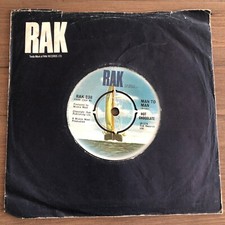 Hot Chocolate Man To Man 7" Vinyl RAK238 VG/VG