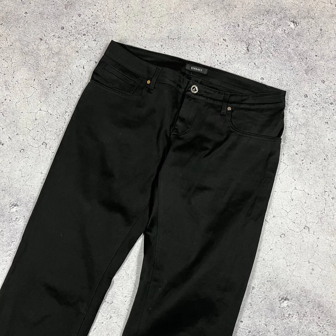 Pantalone casual Gianni Versace con logo tascabile nero taglia 31